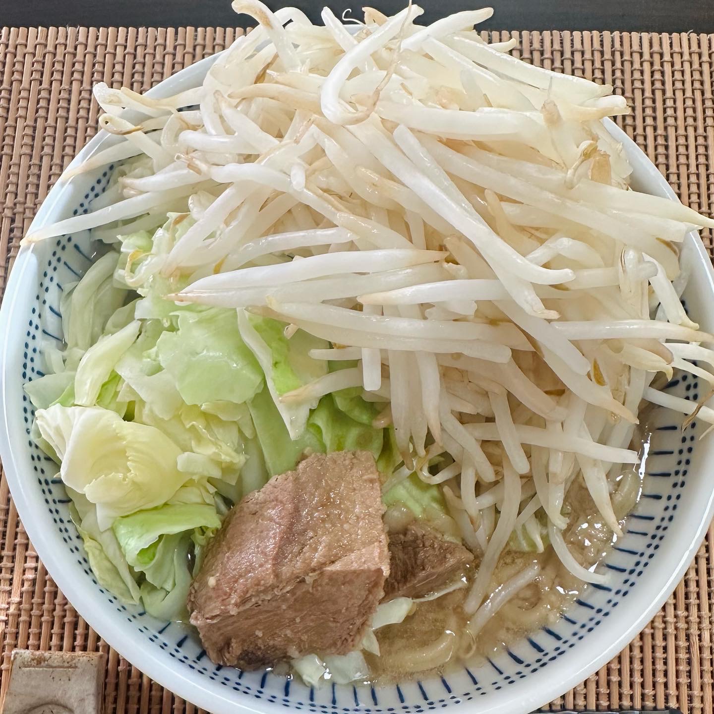 G系麺調理例　専用冷凍スープ使用